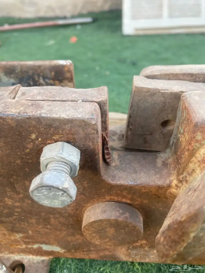 مقص حديد ألماني مسلح 4