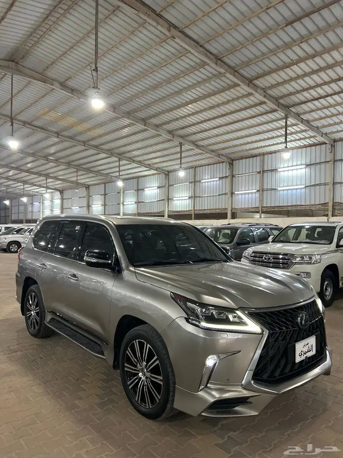 لكزس 2019 سعودي 0