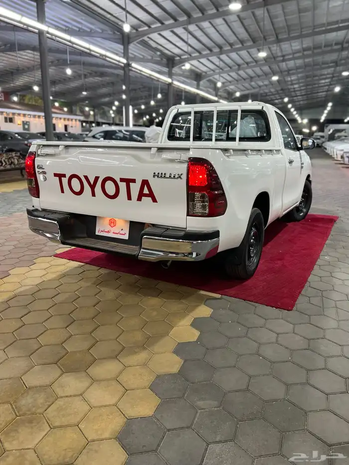 تويوتا   هايلوكس غماره GL ديزل 2025 جديد سعودي 81.050شامل 5