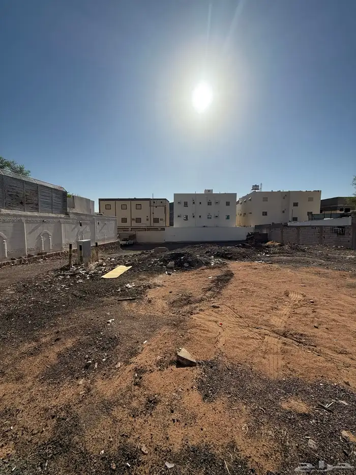 للبيع ارض في حي الربوة (الزهرة) م580 ثلاث واجهات 16