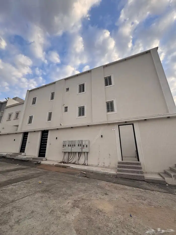 للبيع شقه دور ثانى مصعد جاهز من 340 الف بالمحاله ابها 12