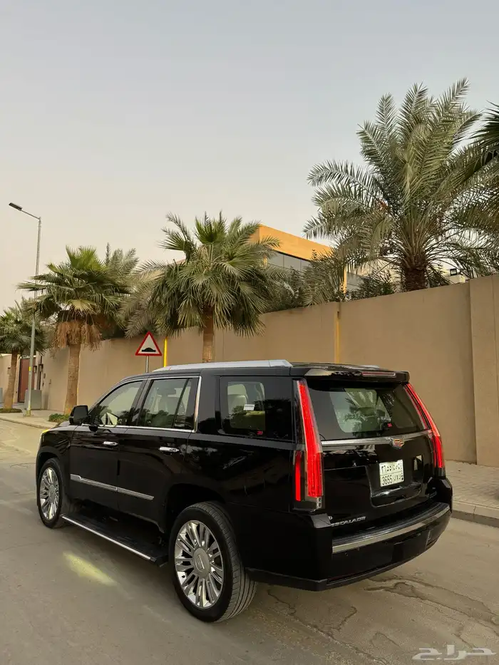 اسكاليد 2015 سعودي فل كامل بحالة الوكاله 53