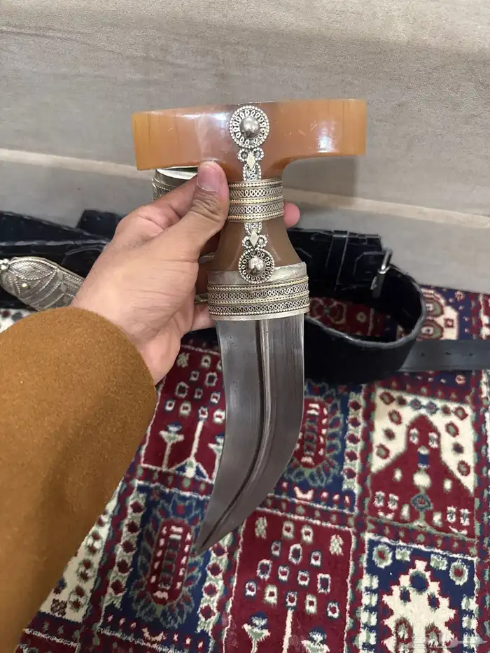 خنجر سنعاني حك زراف 1