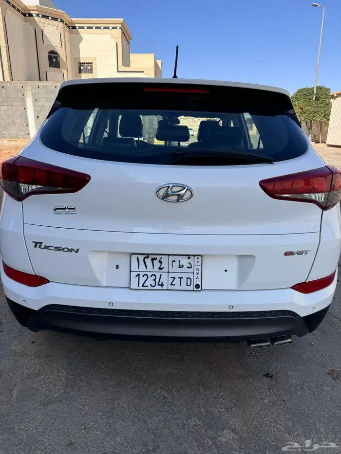 للبيع توسان 2016 ديزل 6