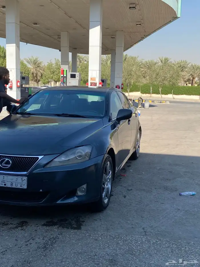 لكزس IS350 AWD فل كامل 6
