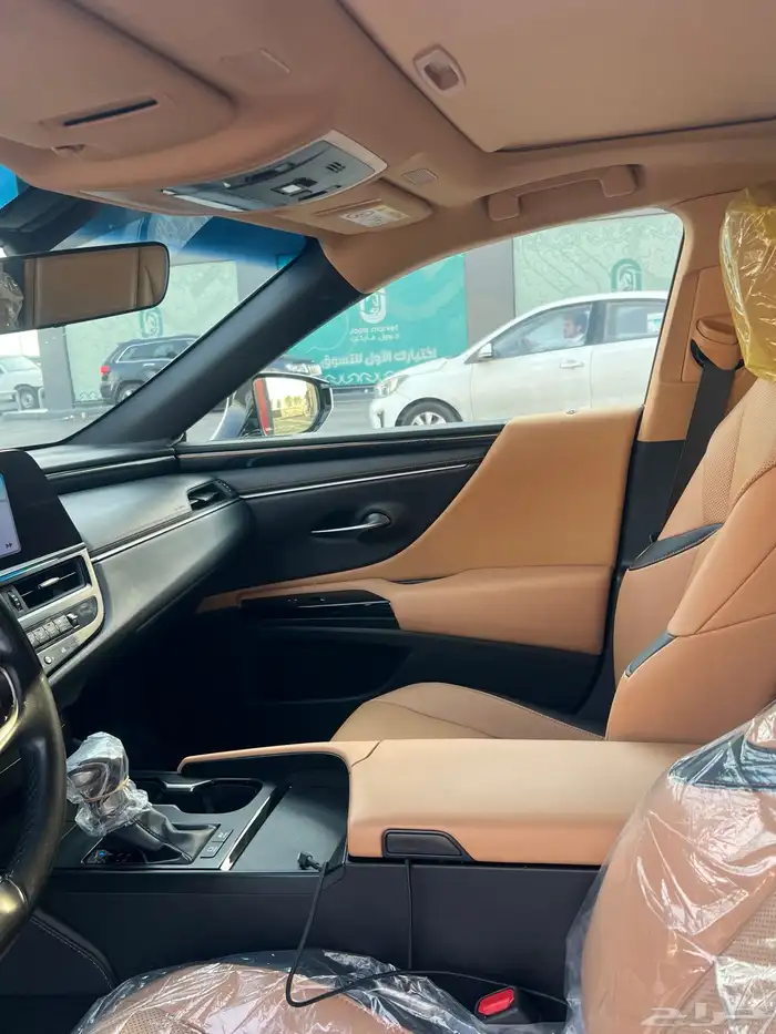 لكزس ES300 2023 6