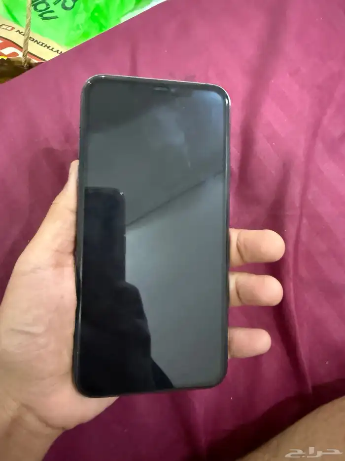 ايفون 11 برو ماكس مافك 1