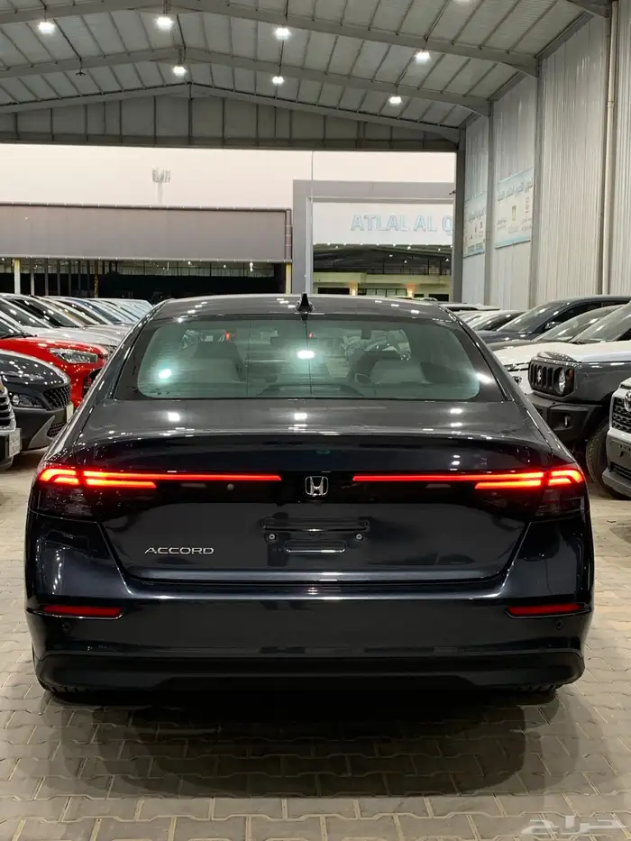 هوندا اكورد EX نص فل الموديل 2025 كاش واقساط 3