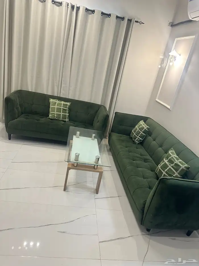 طقم زيتي مخمل ناعم 2