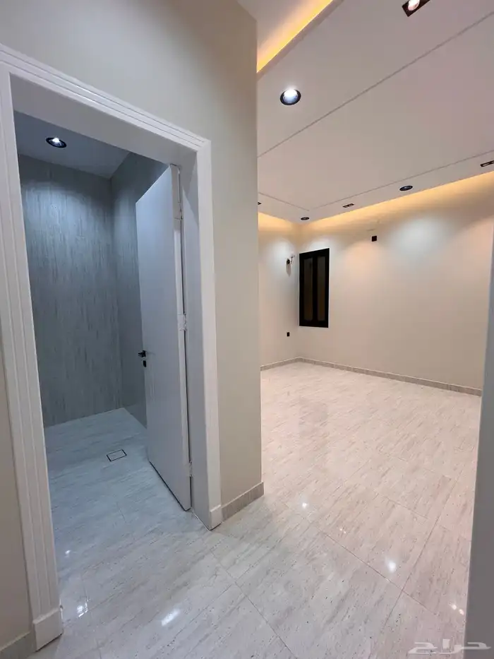 ادوار ارضيه من 6 غرف خلف مستشفى السعودى الالمانى خميس مشيط 9