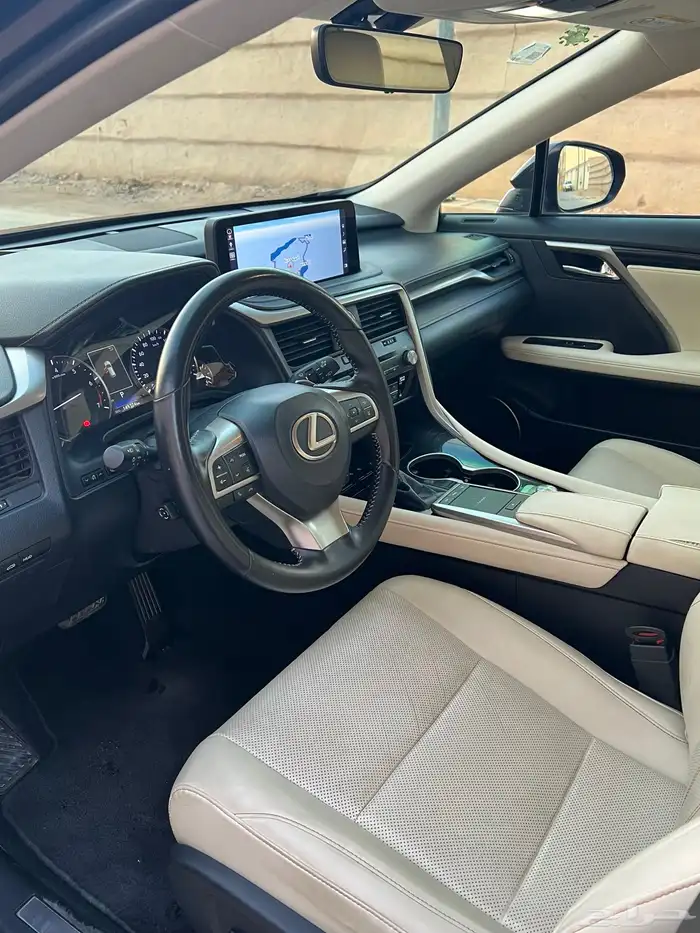 لكزس RX 350 موديل 2020 5