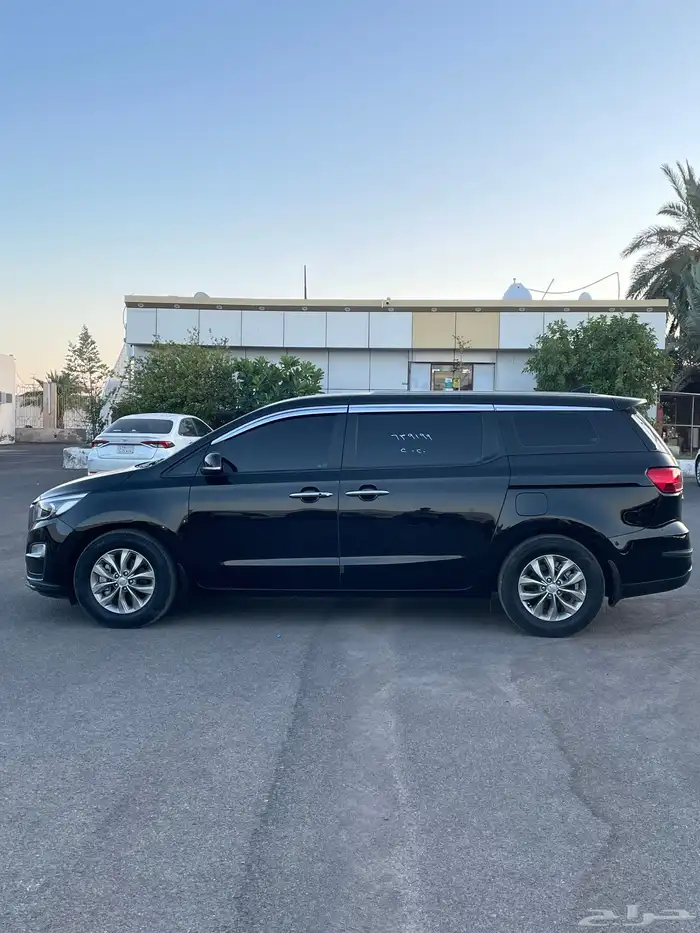 كيا كارنفال 2020 ديزل بطاقه جمركيه وارد كوريا 3