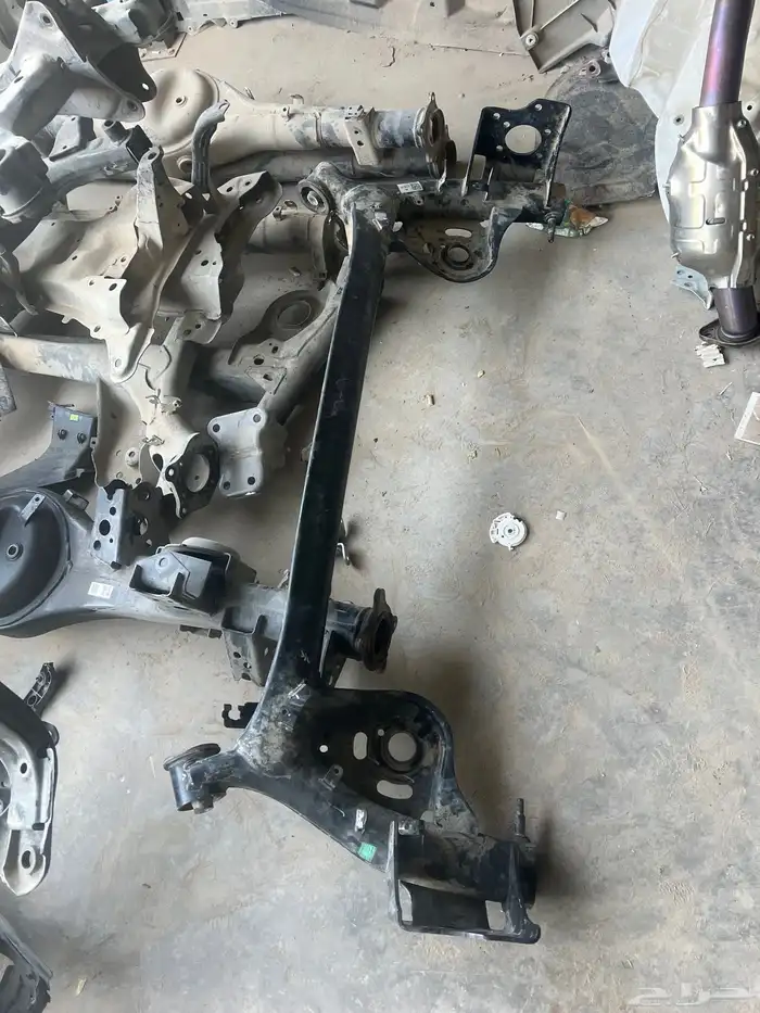 كمر خلفي اوربان كروزر 2024-2025 1