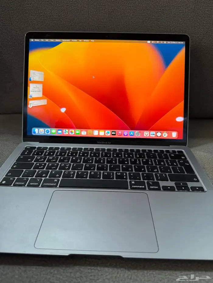 ماك بوك اير معالج M1 ورام 8 بسعر 2500 ريال فقط قابل للتفاوض 0