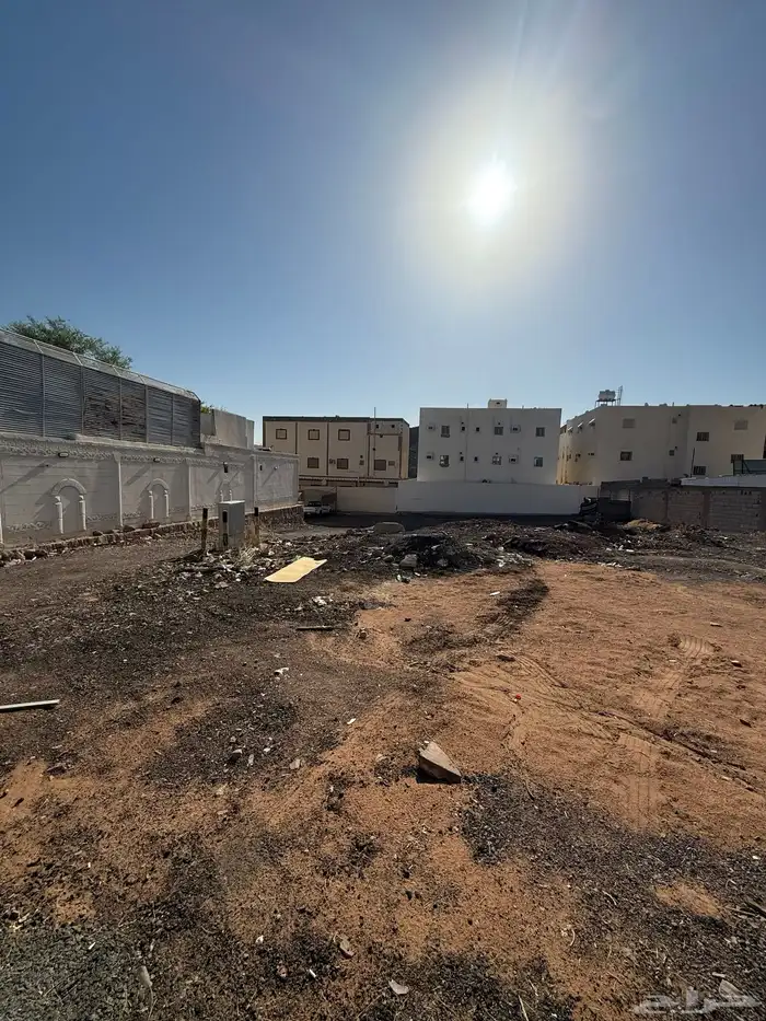 للبيع ارض في حي الربوة (الزهرة) م580 ثلاث واجهات 10