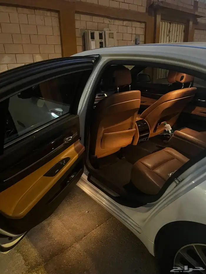 للبيع BMW 2012 730 li 3