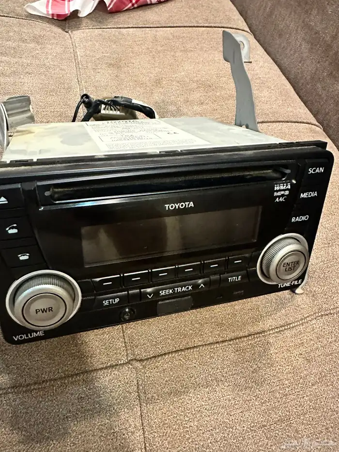 مسجل لاندكروزر وكاله شبه جديد 0