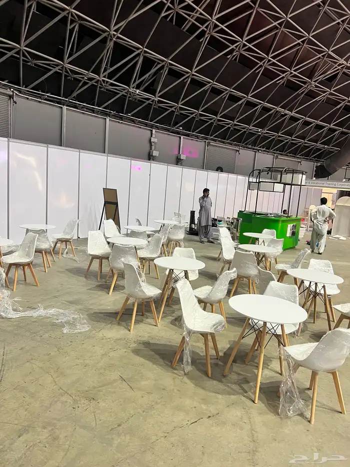 تاجير كراسي طاولات كنب مخمل كنب جلد كراسي معارض مرتفعه 2