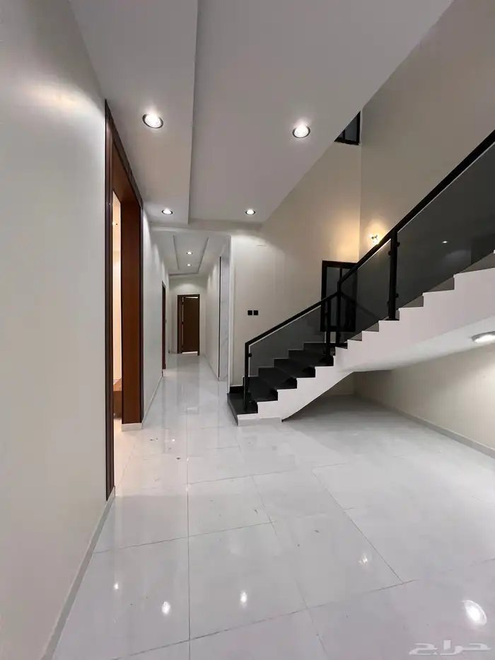 فيلا روف مع ملحق حى الراقى خميس مشيط بتصميم فندقي مميز 10