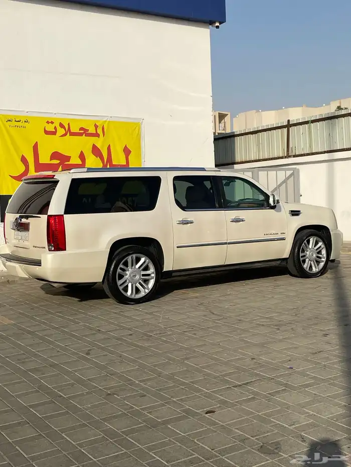 اسكاليد نضيف فل كامل بلاتنيوم2010 0