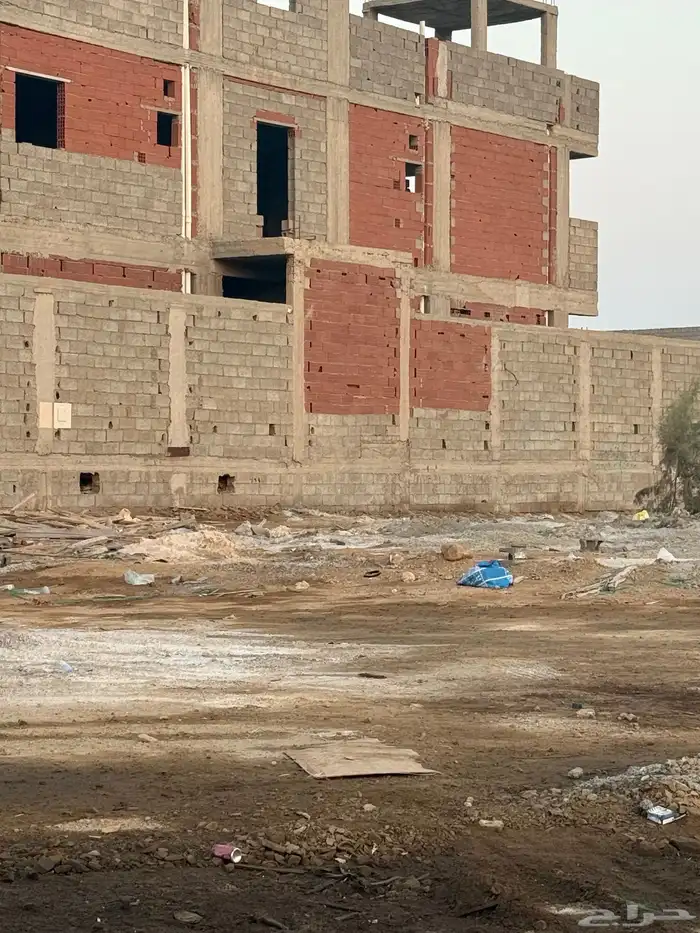 ارض حي الياقوت المساحة 657متر ركنية شارعين30 12 2