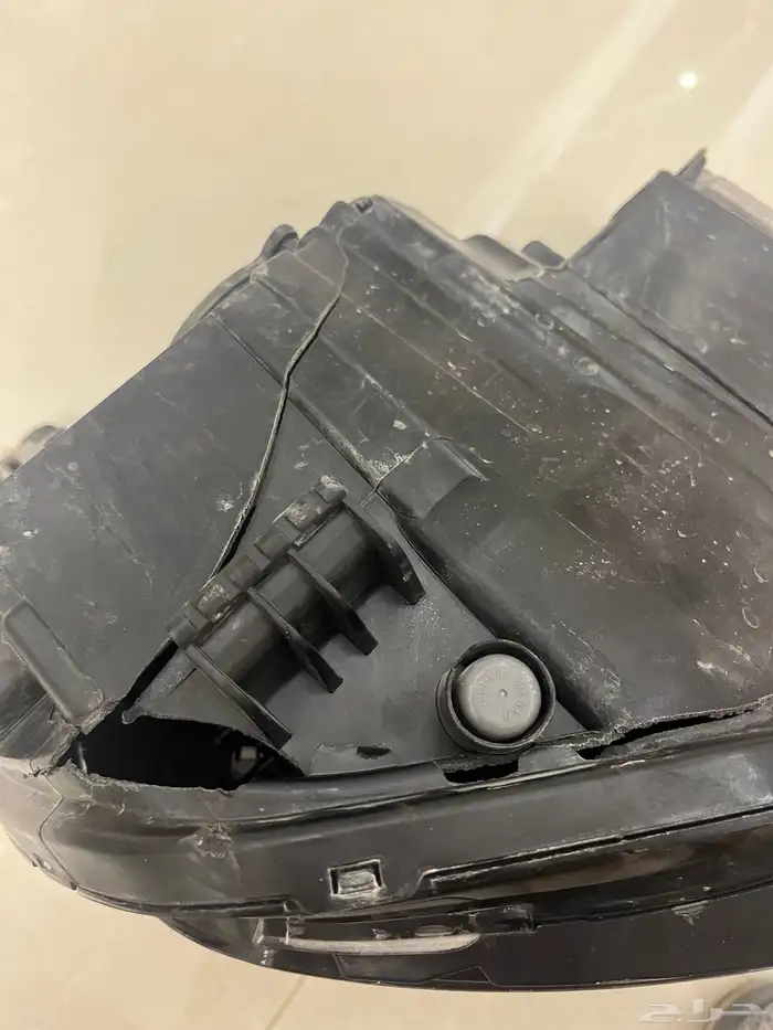 للبيع شمعات جينسس 2024 G70 0