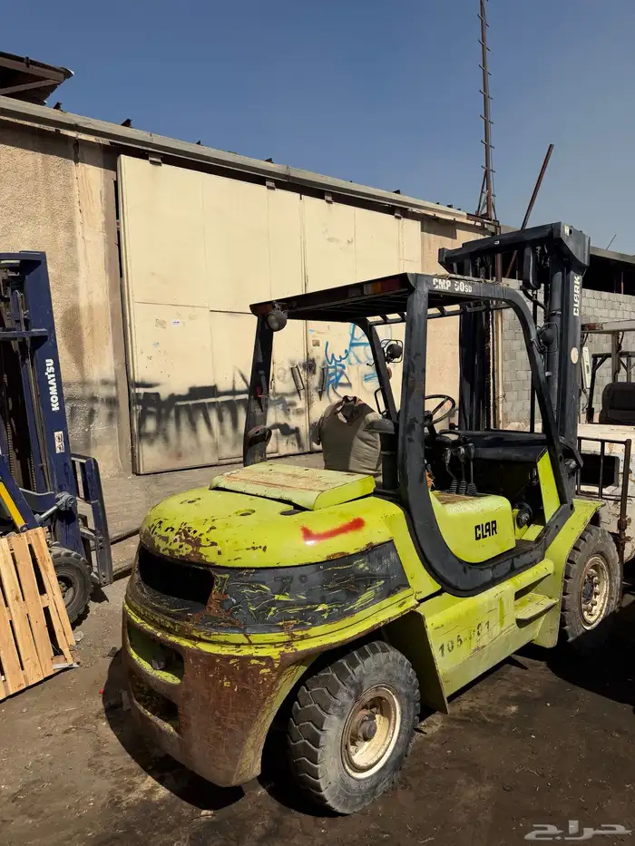 رافعة 5 طن ماركة كلارك ماكينة بركنز موديل 2010 شغال عالشرط 0