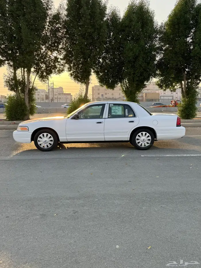 فورد كراون فكتوريا بوليسي مخزن 2011 2