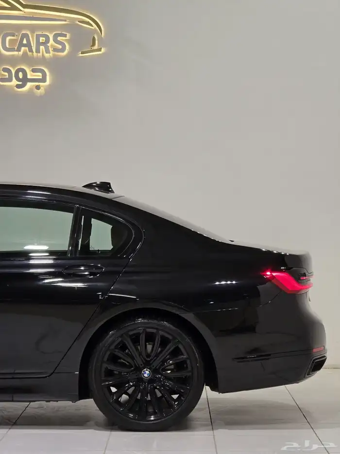 بي ام دبليو 730Li موديل 2020 بحاله ممتازه 7