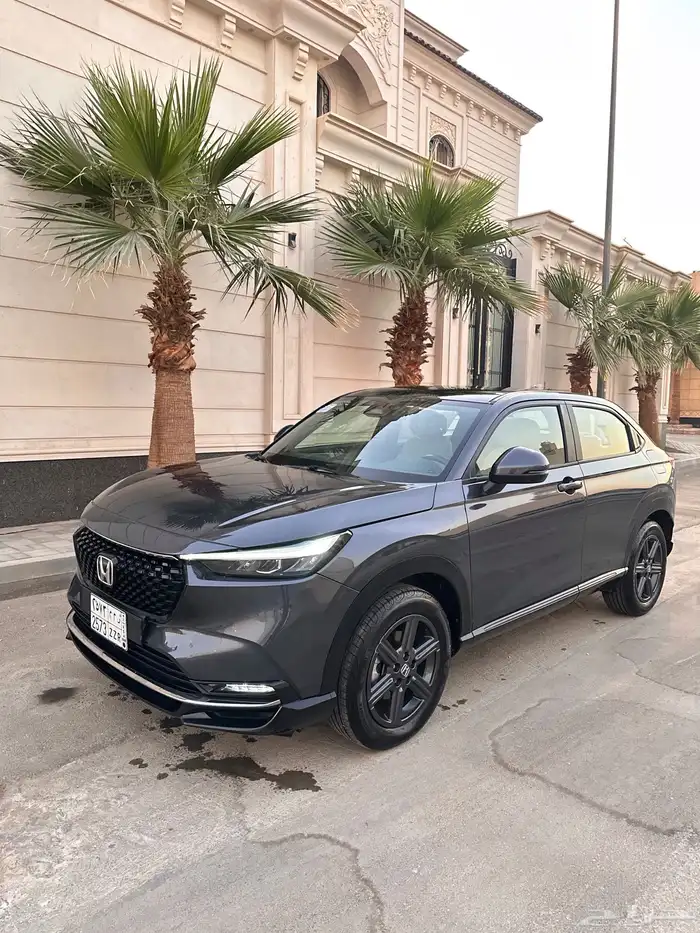 هوندا HRV موديل 2024 فل كامل بحالة الوكالة 2