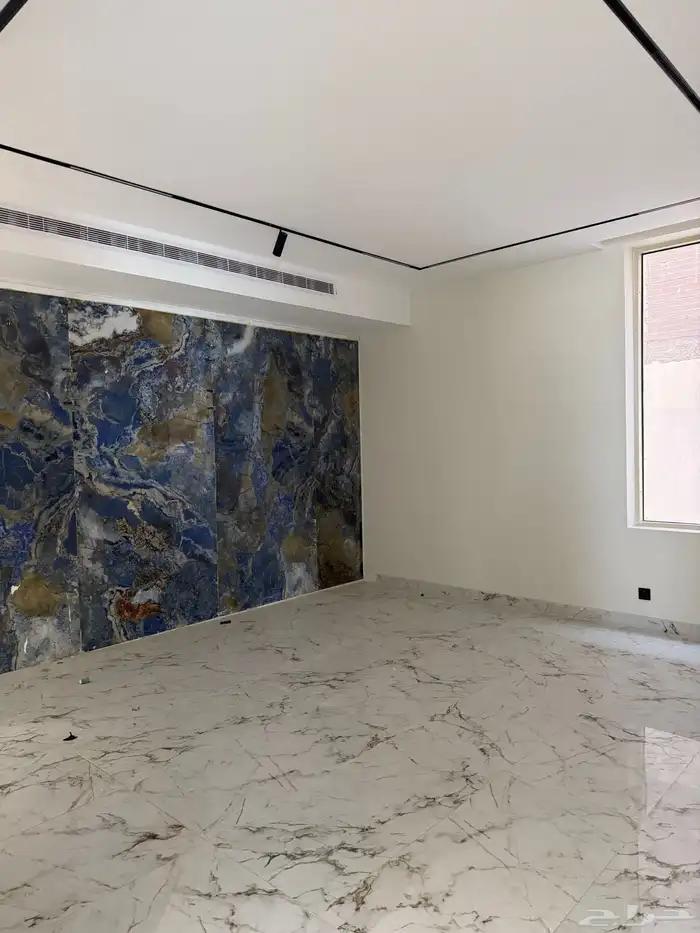 فيلا فخمة للبيع المساحة 650م شارعين حي اللؤؤ 25