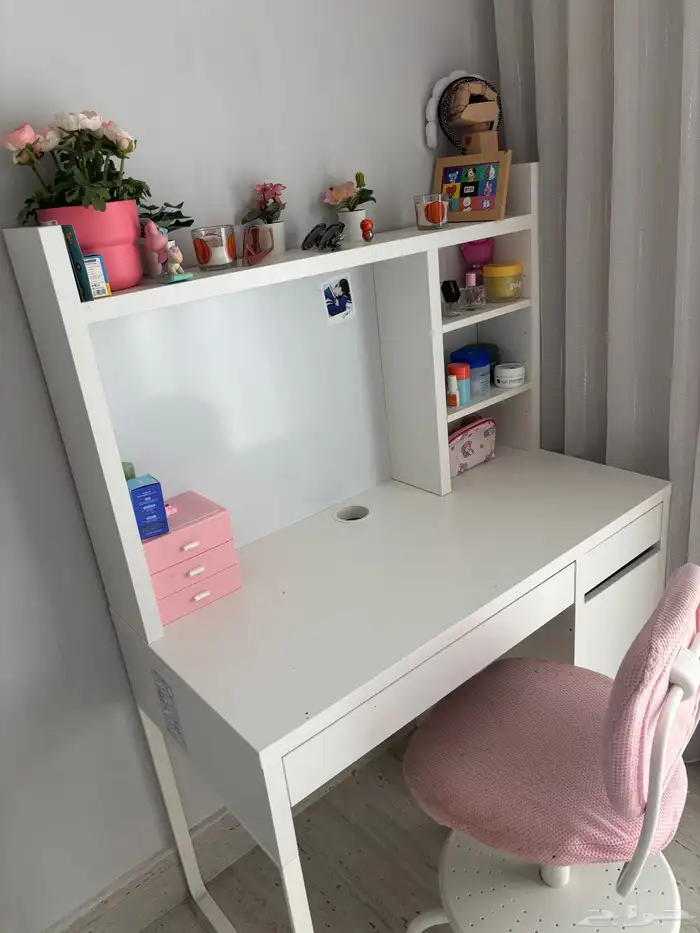Ikea used Office disk  مكتب دراسة وعمل  مكتب   اثاث مكتب 1
