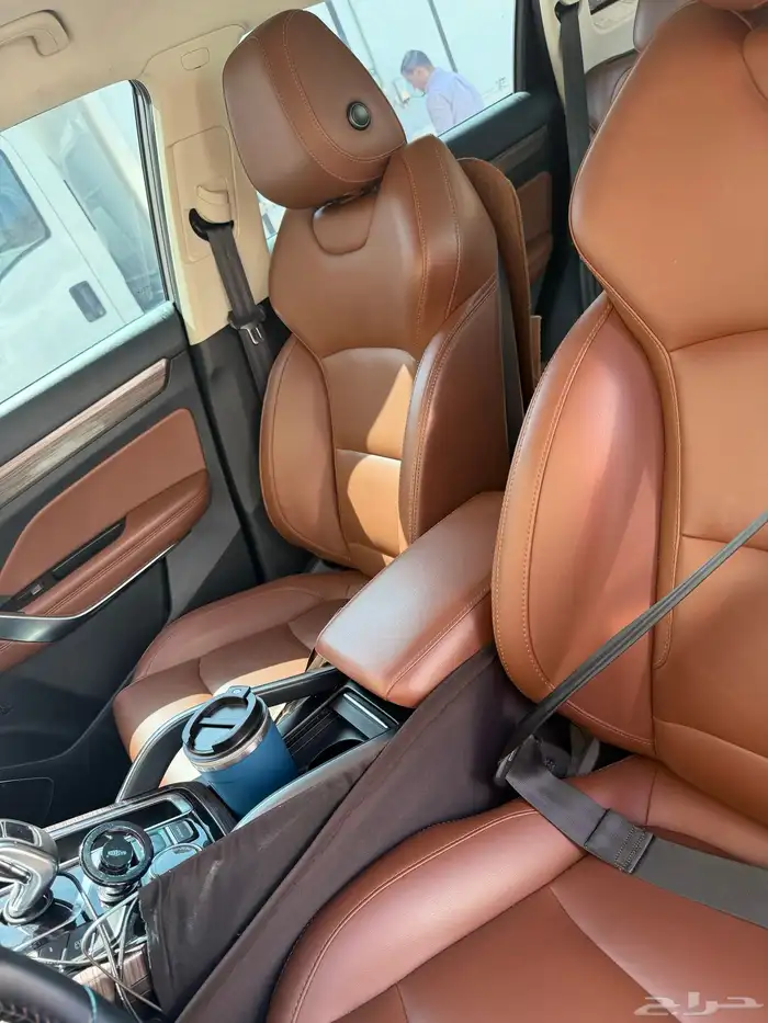 سيارة جيلي 9