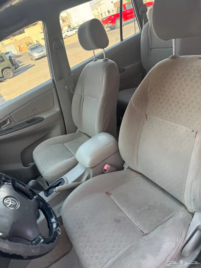 انوفا تويوتا 2010 5