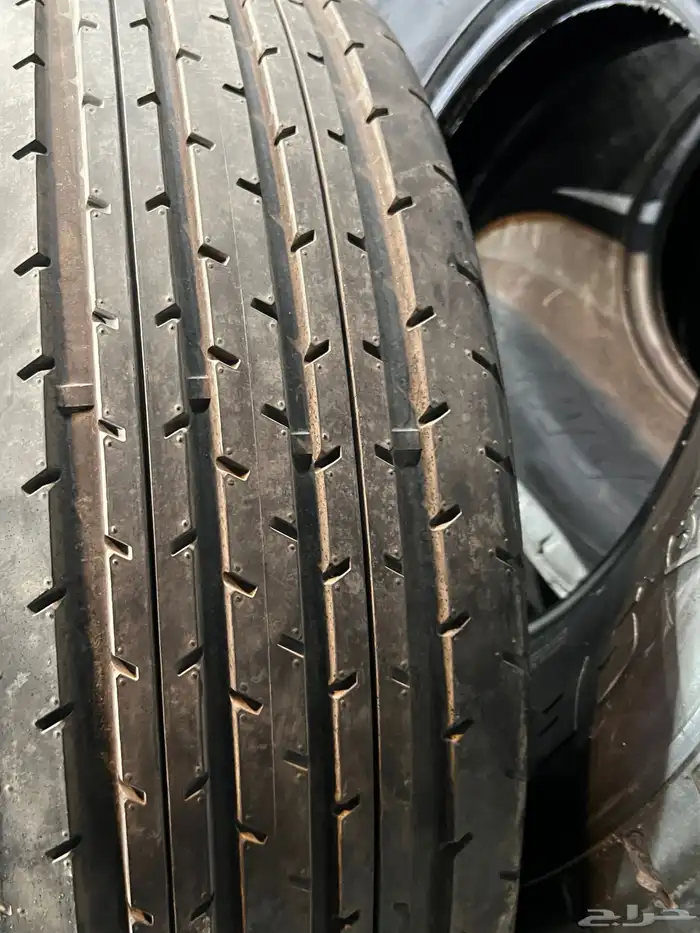 كفرات شاهين سيام مقاس 900 18 24