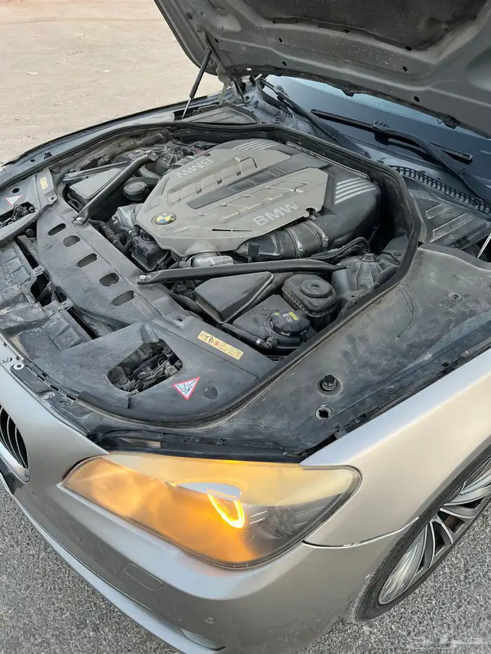 BMW 2009 فل كامل للبيع 8