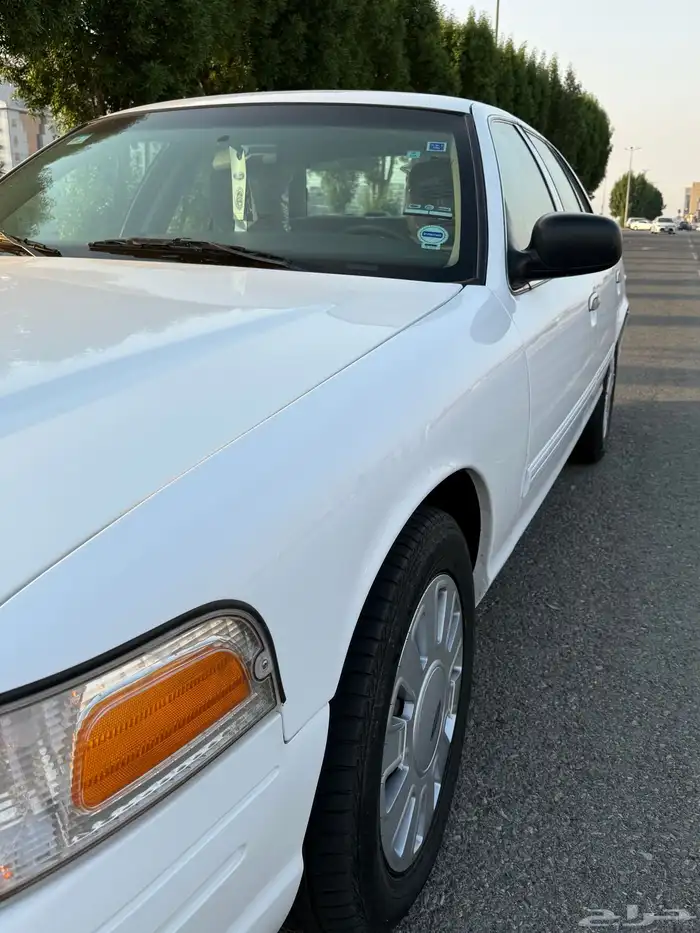 فورد كراون فكتوريا بوليسي مخزن 2011 8