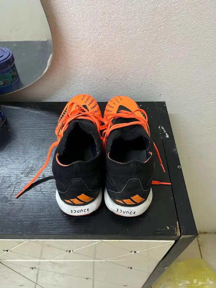 بوت كورة اديداس 1