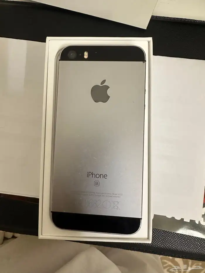 ايفون SE 4