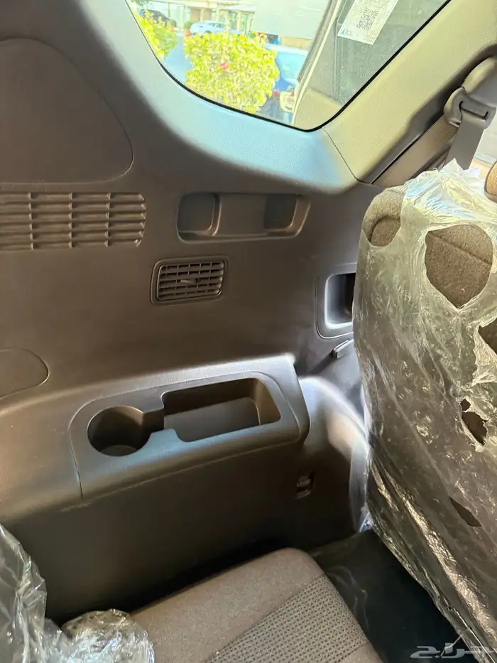 جيب سنتافي 2023فل مخمل دبل فضي بحاله الوكاله شبه جديده مخزن 35