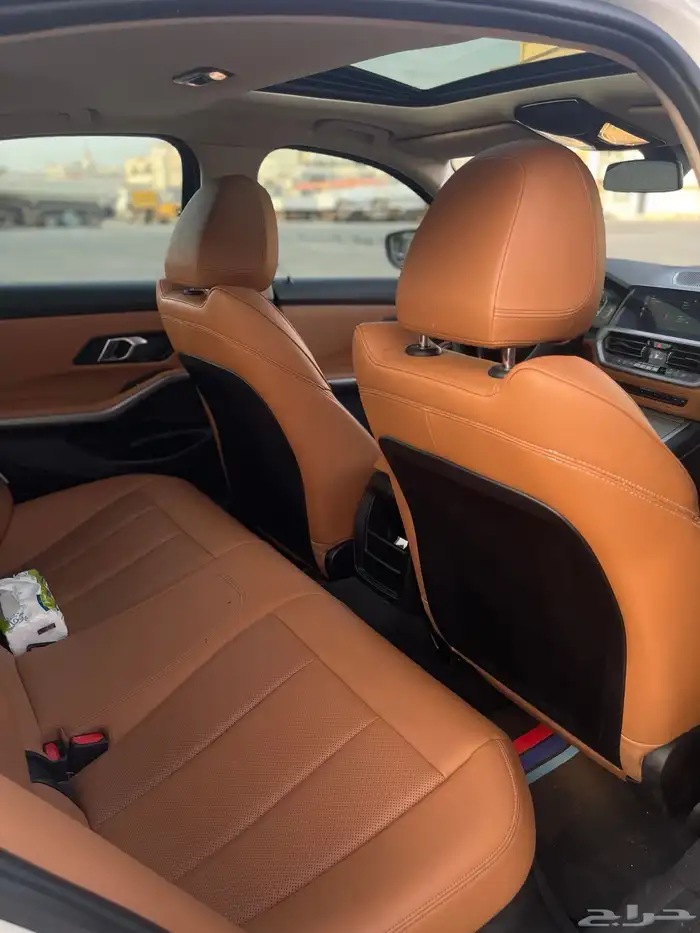 بي ام دبليو 320i 2022 12