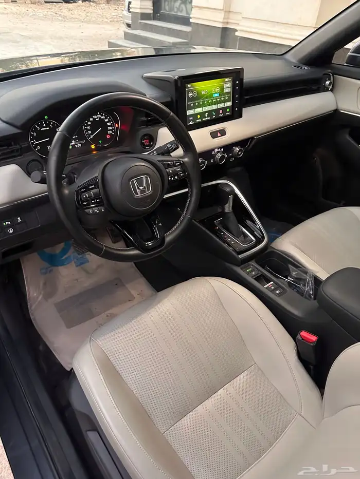 هوندا HRV موديل 2024 فل كامل بحالة الوكالة 28