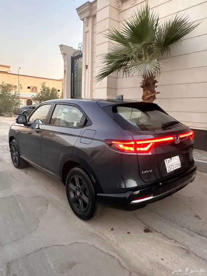 هوندا HRV موديل 2024 فل كامل بحالة الوكالة 13
