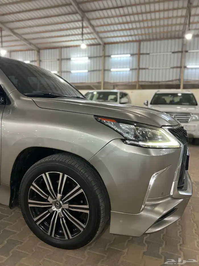 لكزس 2019 سعودي 6