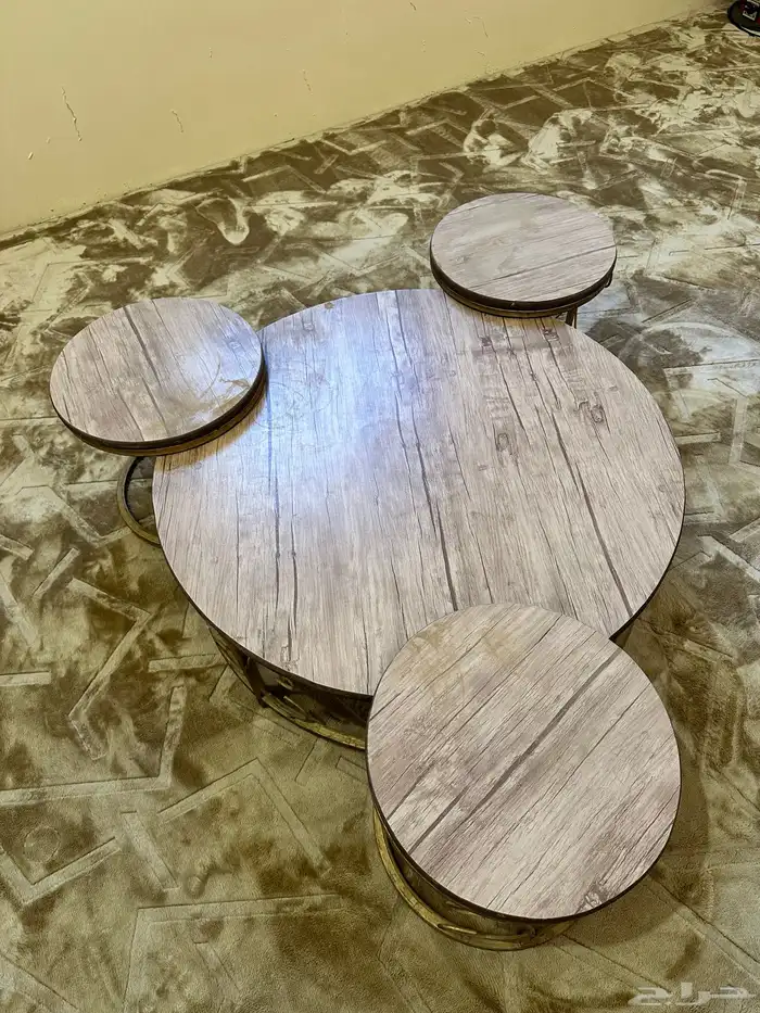 للبيع طاوله نازله 2