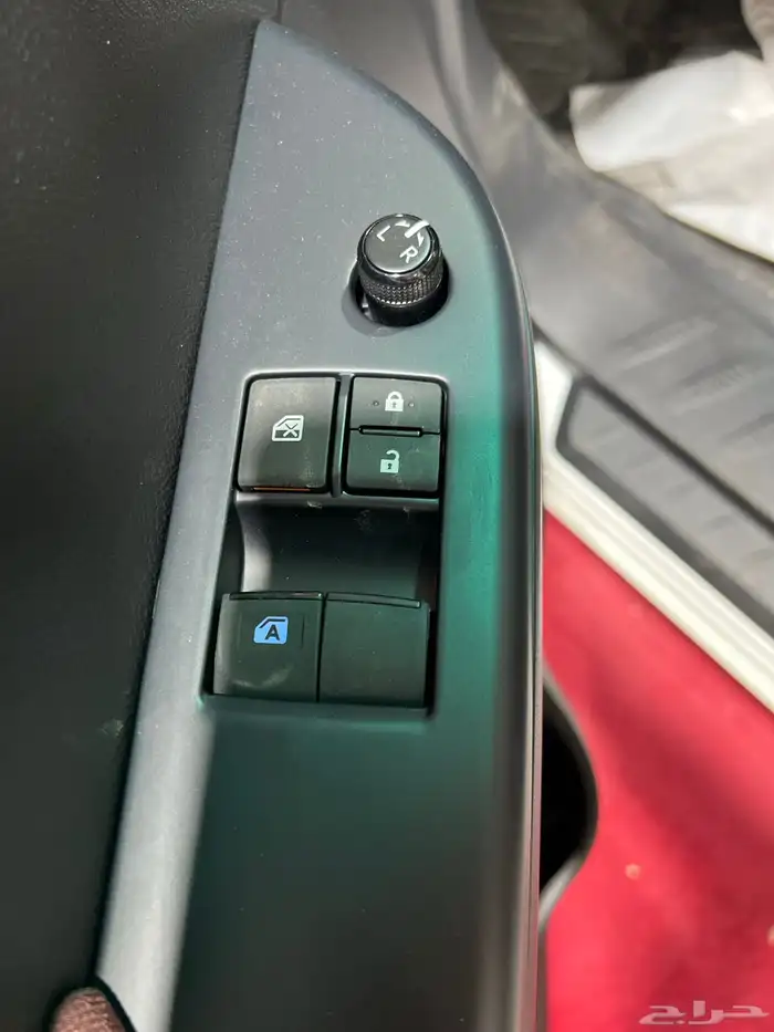 تويوتا   هايلوكس غماره GL ديزل 2025 جديد سعودي 81.050شامل 8