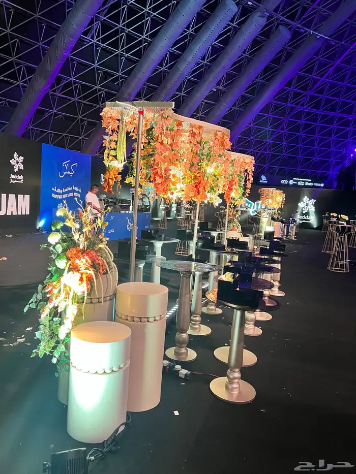 تاجير كراسي طاولات كنب مخمل كنب جلد كراسي معارض مرتفعه 5