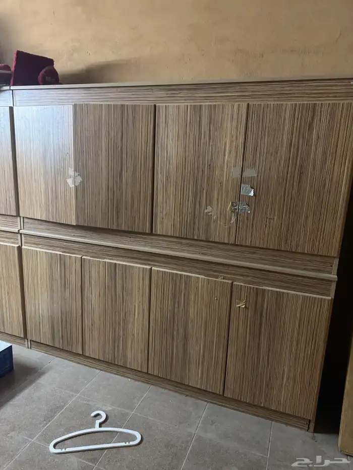 ثلاجة محل بحالة ممتازه وثلاجه غرفه وأرفف ودواليب وأرفف محل 3