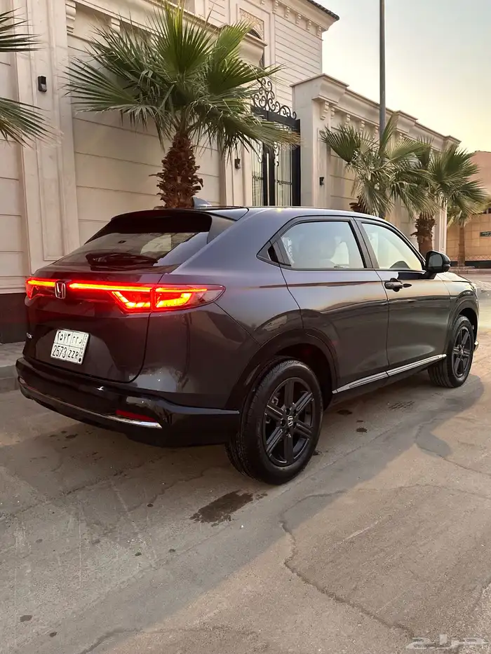 هوندا HRV موديل 2024 فل كامل بحالة الوكالة 12