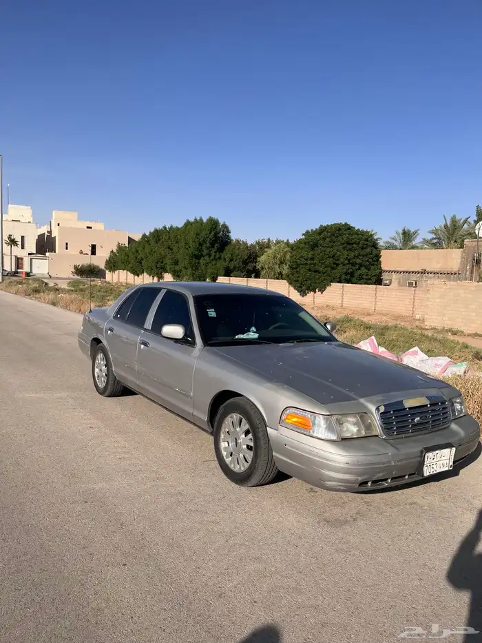 فورد فكتوريا 2005 ممشى قليل 1